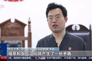 布克谈三巨头磨合：我们仍需搞清楚做什么才能让自己感到舒适